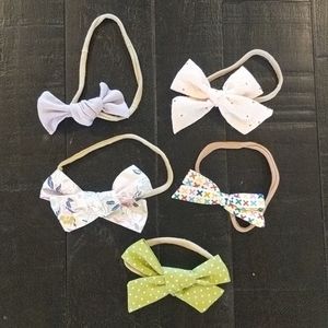 5 Baby hair bows with nylon headbands